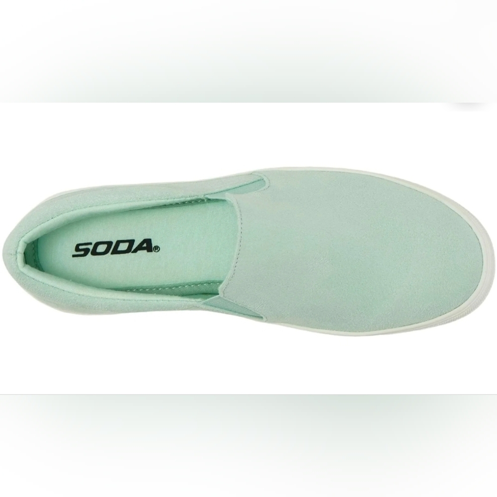 NWT/Box Mint Green Women's Slip-On Sneakers - Picture 2 of 8